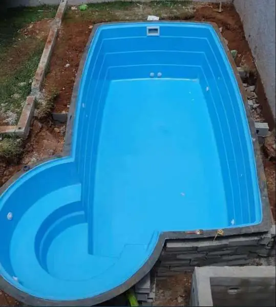 Piscina formato banco