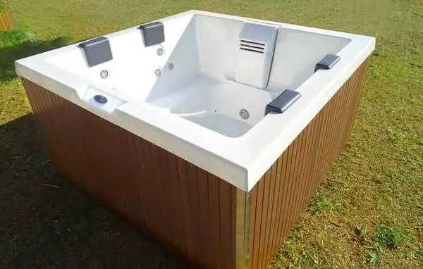 Spa Jacuzzi instalado